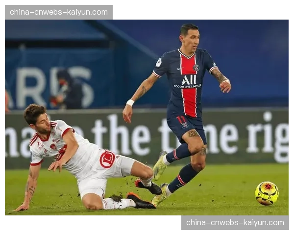 从葡超到法甲:一位数据分析师如何影响布雷斯特的建队风格